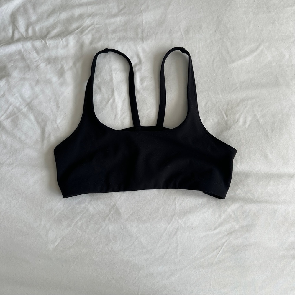 Vuori Yosemite Black Sports Bra